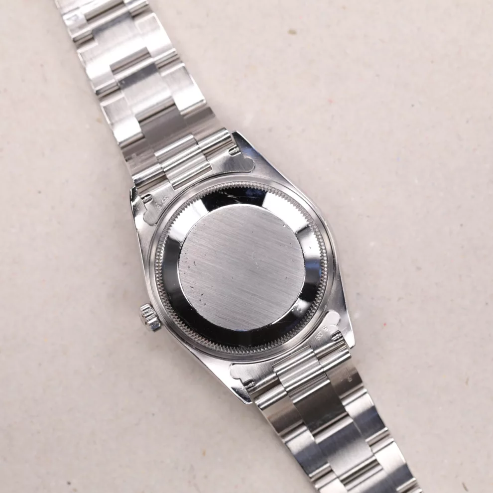 Rolex Oyster Perpetual Date - 15200